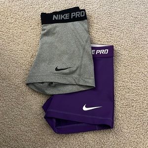 2 pairs of Nike spandex